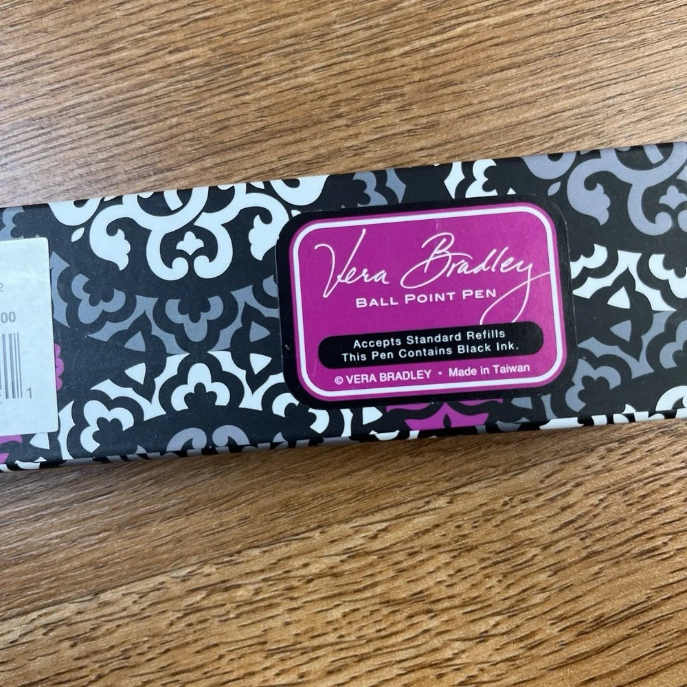 Vera Bradley Ball Point Pen in Canterberry Magenta ,‎ Black Ink NEW in Box